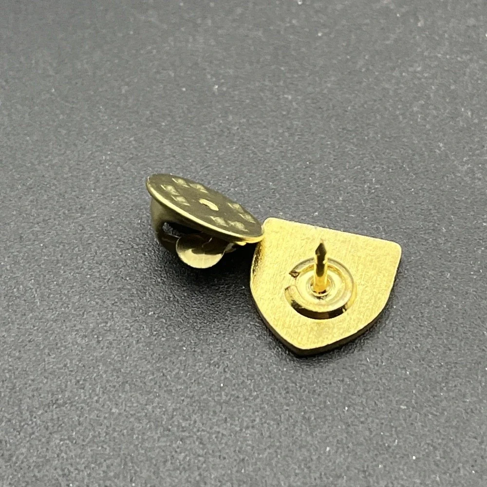 Nautical Flag‎ Delta Communication Symbol Lapel Hat Pin